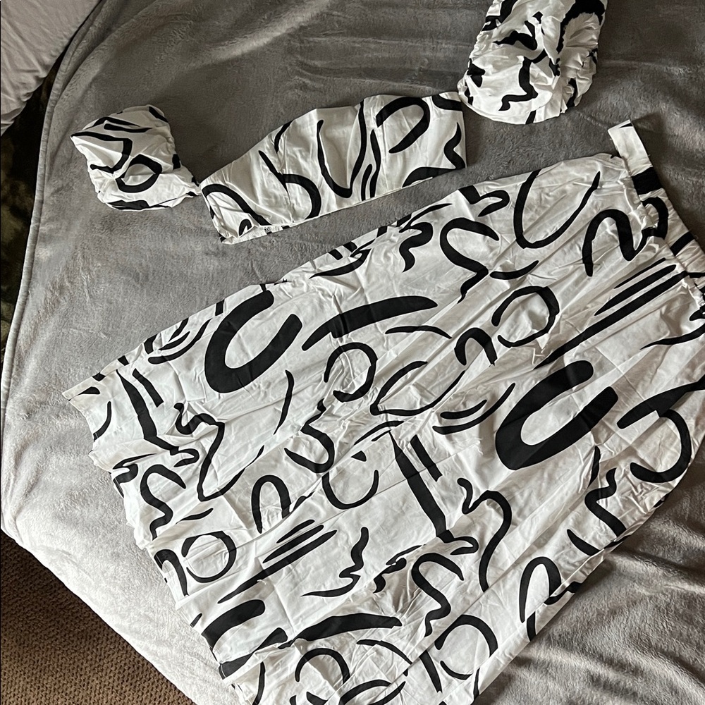 Chic Black and White Abstract Skirt Set